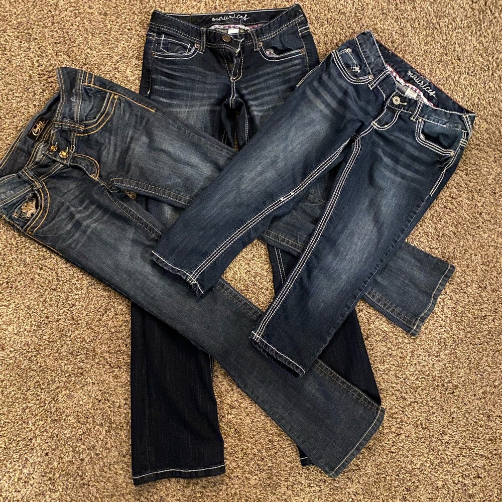 3 pairs of Juniors Jeans sz 1 (Candie’s and Maurices brand).